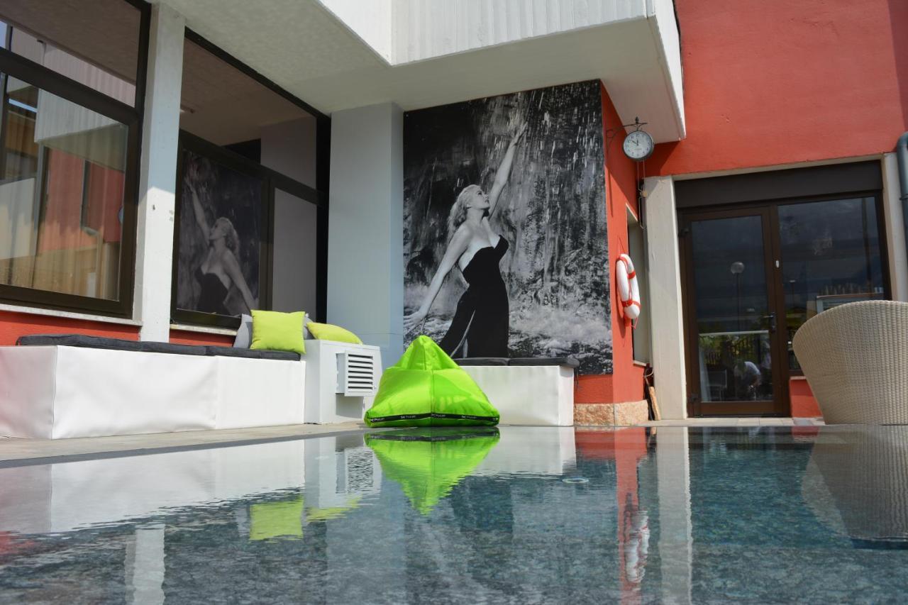 Hotel Virgilio Riva del Garda Exterior photo